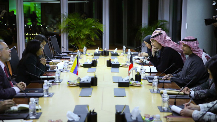 La canciller venezolana ha visitado Kuwait, Rusia, Irán e Iraq donde ha sostenido reuniones con los cancilleres y ministros de petróleo. 