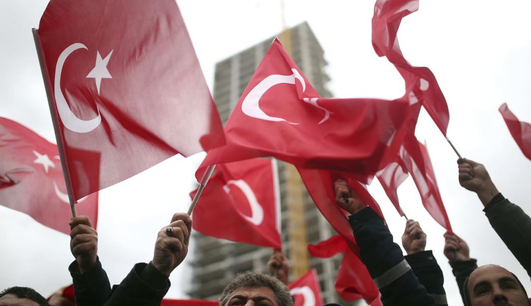 El Consejo Supremo Electoral de Turquía inicia los preparativos para realizar los comicios para la reforma.