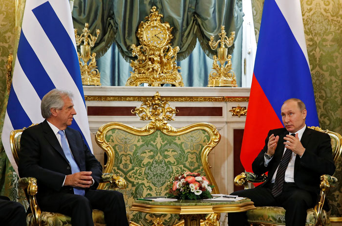 El presidente uruguayo Tabaré Vázquez consideró que las relaciones entre su país y Rusia pasaron la prueba del tiempo y manifestó el interés por impulsar los nexos bilaterales.