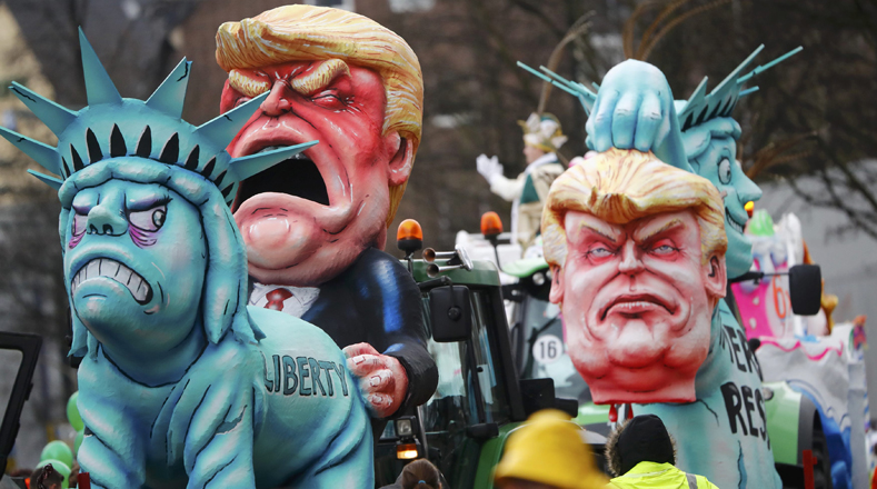 En Duesseldorf, Alemania algunas comparsas del carnaval hicieron alusión a figuras políticas.
