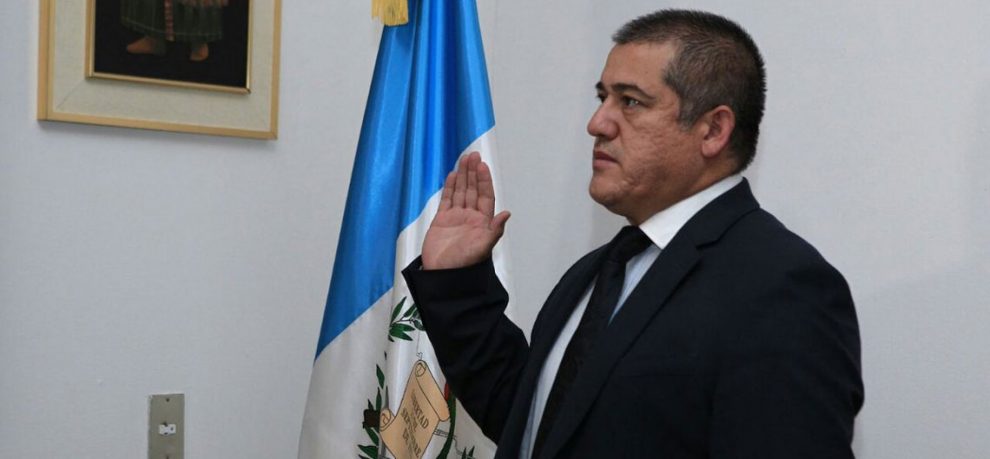 El presidente de Guatemala confirmó que el Secretario de Bienestar Social le presentó la renuncia tras los sucesos en el Hogar Seguro Virgen de la Asunción.