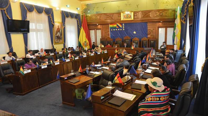 La ley debe ser analizada por el presidente boliviano Evo Morales, para su posterior promulgación.