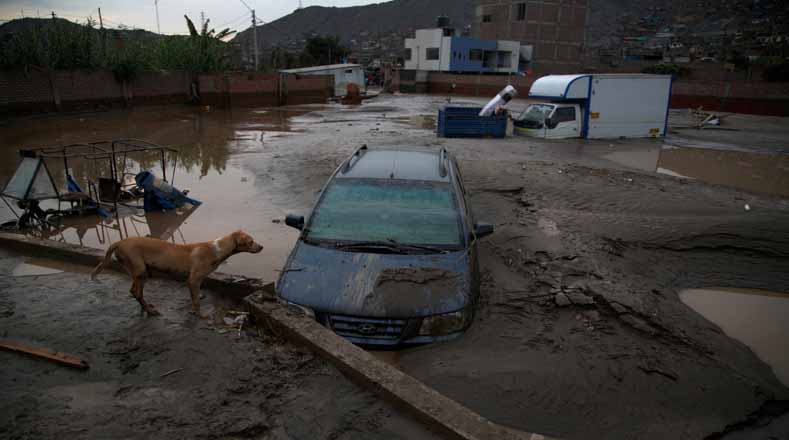 Sube a 72.000 el número de damnificados en Perú por inundaciones