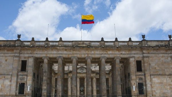 El Congreso colombiano debe adelantar las leyes para la paz.