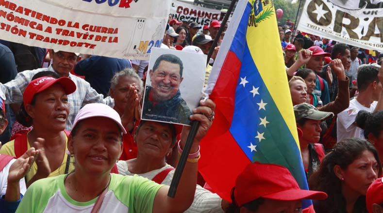 El pueblo venezolano reitera nuevamente su rechazo a las políticas injerencistas de la OEA. 