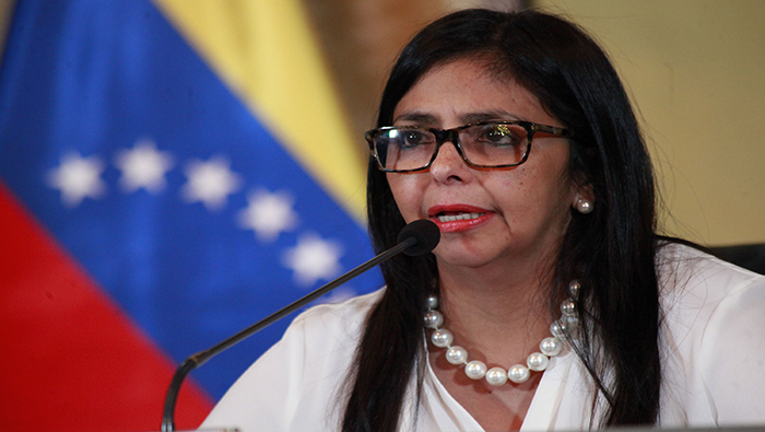 La canciller venezolana denunció un vulgar intervencionismo contra su nación.