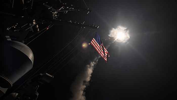 La comunidad internacional condena la actuación del Gobierno de Estados Unidos contra Siria.