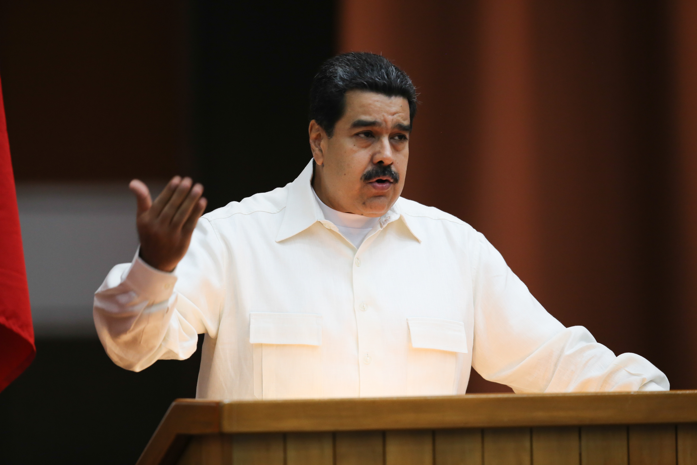 La única forma de conseguir la paz en Venezuela es a través del diálogo, ha reiterado el presidente Nicolás Maduro.