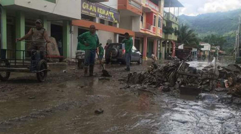 Las últimas precipitaciones afectaron a varios cantones de la provincia, como Rocafuerte y Portoviejo, que están inundados y ya se registran cientos de damnificados.