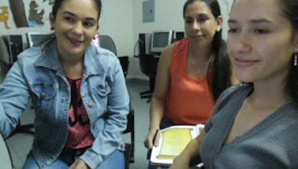 Docentes de Uribante reciben taller de capacitación en radio y periodismo escolar