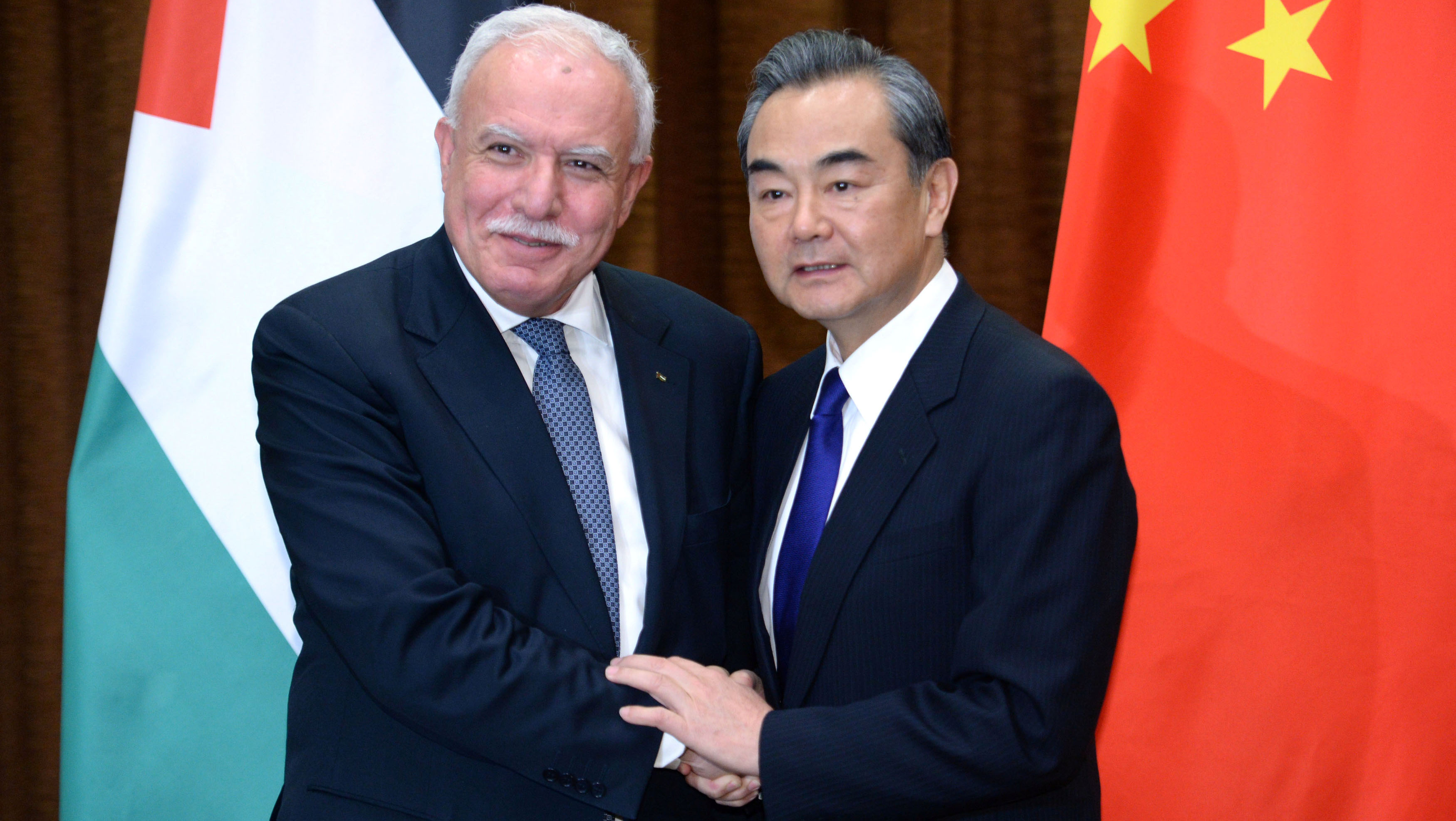 Los cancilleres de Palestina y China se reunieron en Pekín.