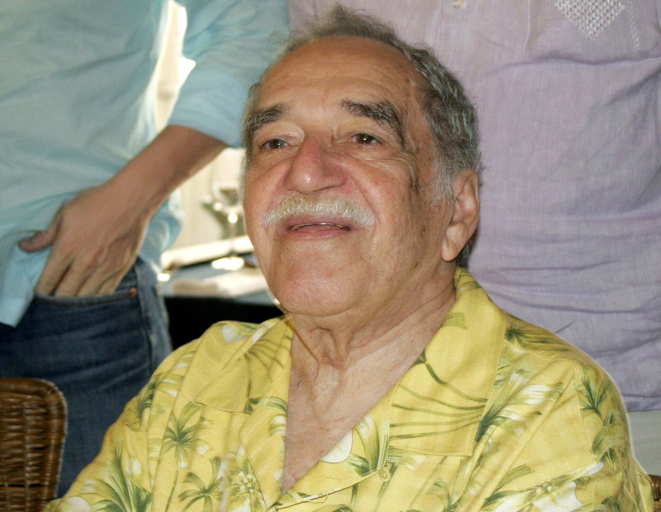 El Gabo cantó boleros en un bar latinoamericano 