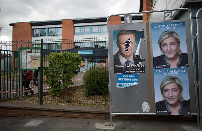 Francia votará bajo estricta seguridad, con más de 50.000 policías y otros agentes de seguridad movilizados para las elecciones.