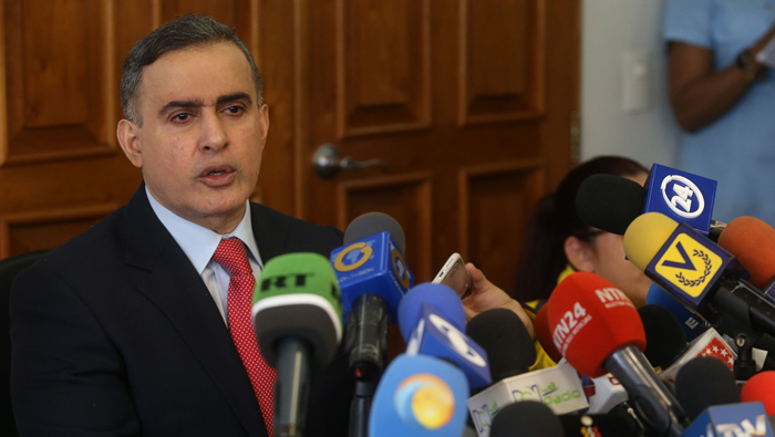 Gobernador de Mérida exigió justicia para el fallecido y las personas heridas durante la manifestación.