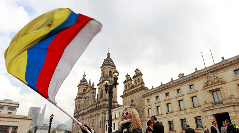 El Congreso colombiano busca implementar las normativas que permitan avanzar en los acuerdos de paz alcanzados entre el Gobierno y el grupo insurgente.