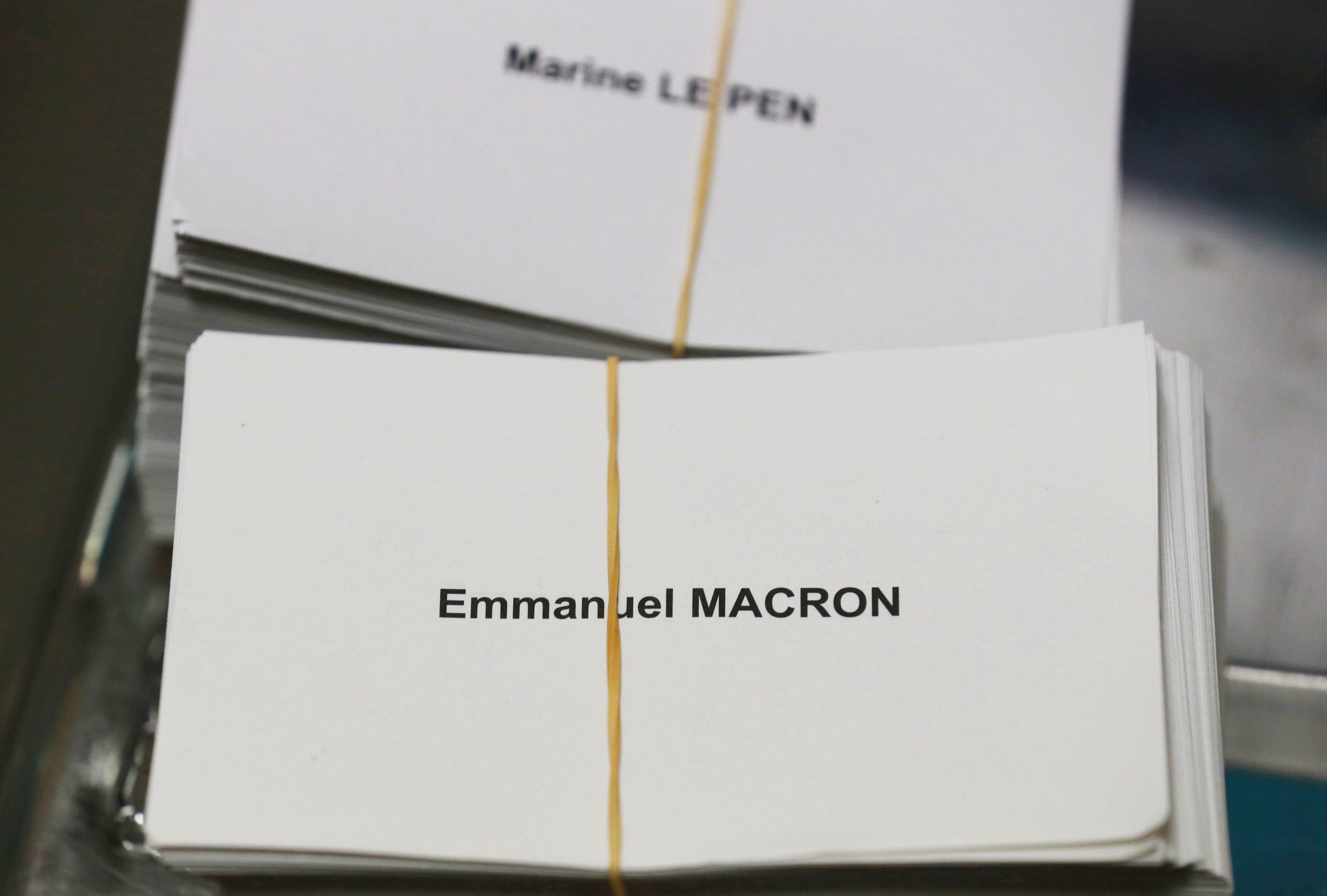 El balotaje se decidirá entre el candidato socioliberal Emmanuel Macron y la ultraderechista Marine Le Pen.