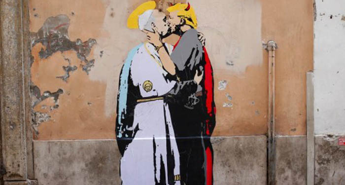 El autor del mural es el grafitero italiano Salvatore Benintende 