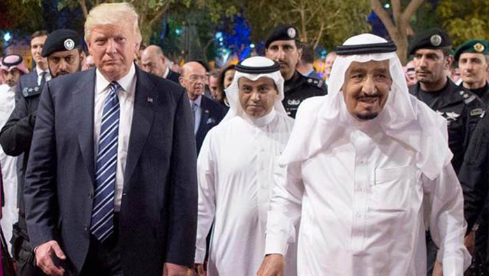 El mandatario estadounidense Donald Trump está de visita en la nación árabe.