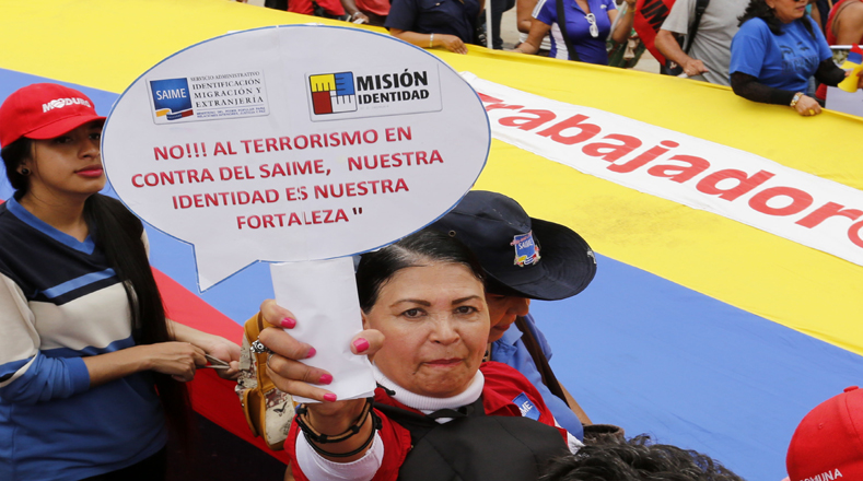 La Misión Identidad es una política pública creada en 2004 pues en 2003 siete de cada 10 venezolanos no tenía su documento de identidad. A partir de ella se configura luego la estructura del Saime, instancia que otorga documentos de identificación, migración y extranjería.