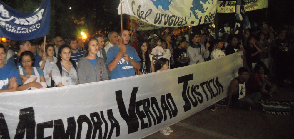 Uruguayos reclaman justicia y verdad por la víctimas de la dictadura