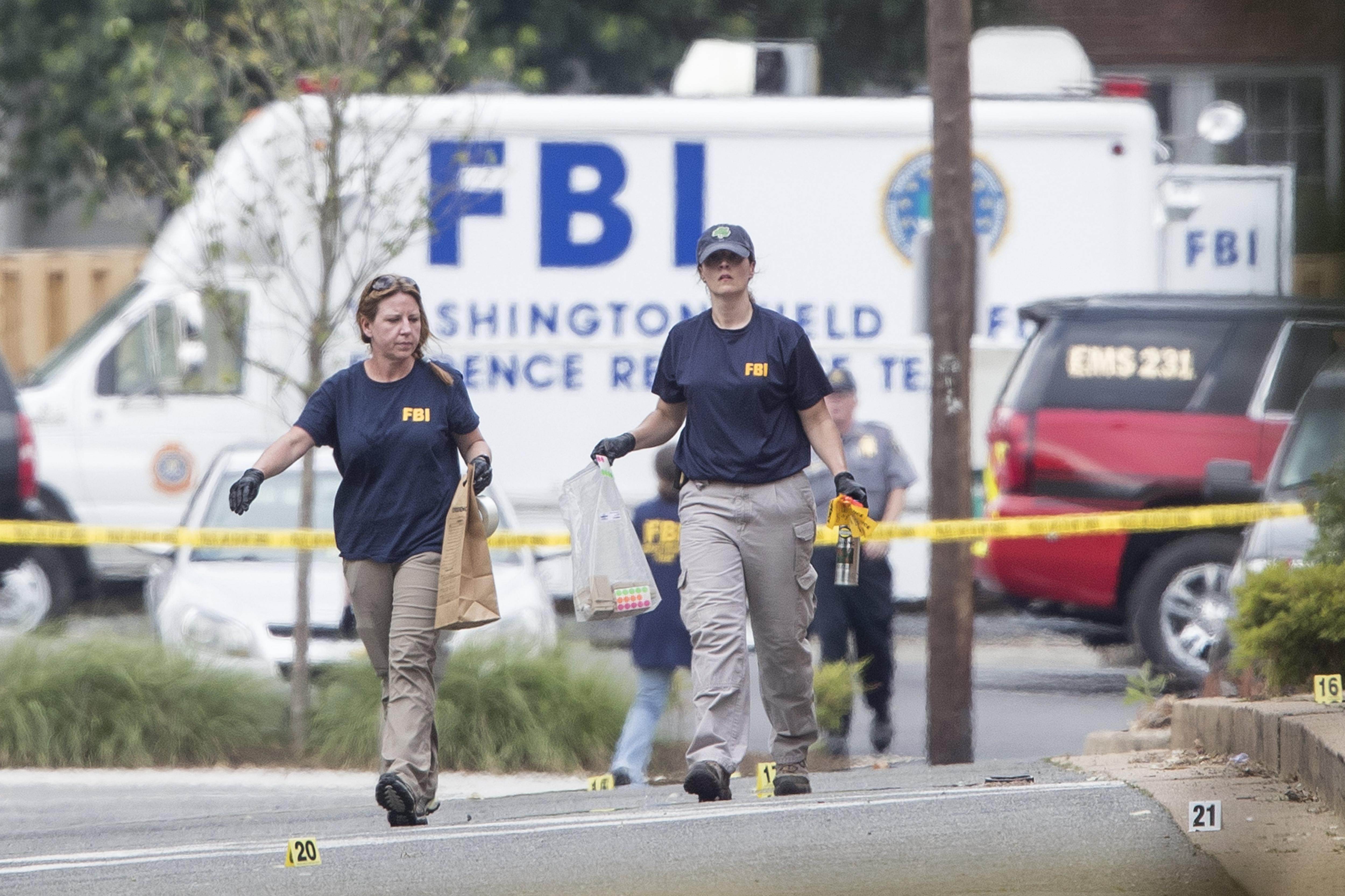 Una minuciosa investigación fue realizada en el Parque Estadio Eugene Simpson, en Alexandria, Virginia, para conocer las razones del tiroteo de la semana pasada.