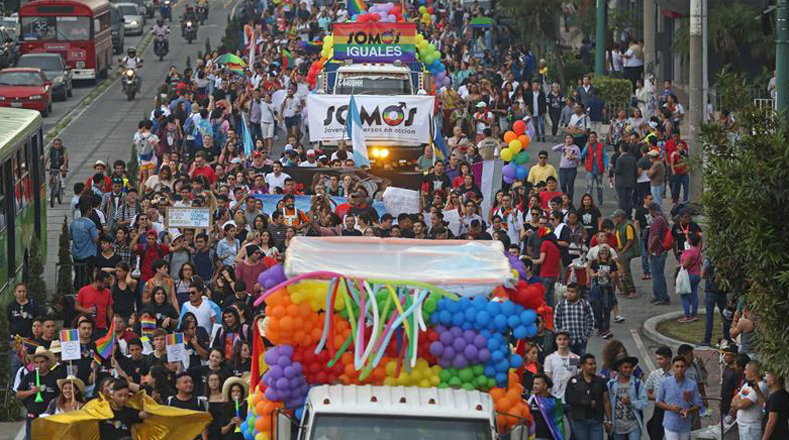 Con la palabra ‘orgullo’ la comunidad LGBT busca que los homosexuales no se vean afectados por su sexualidad. 