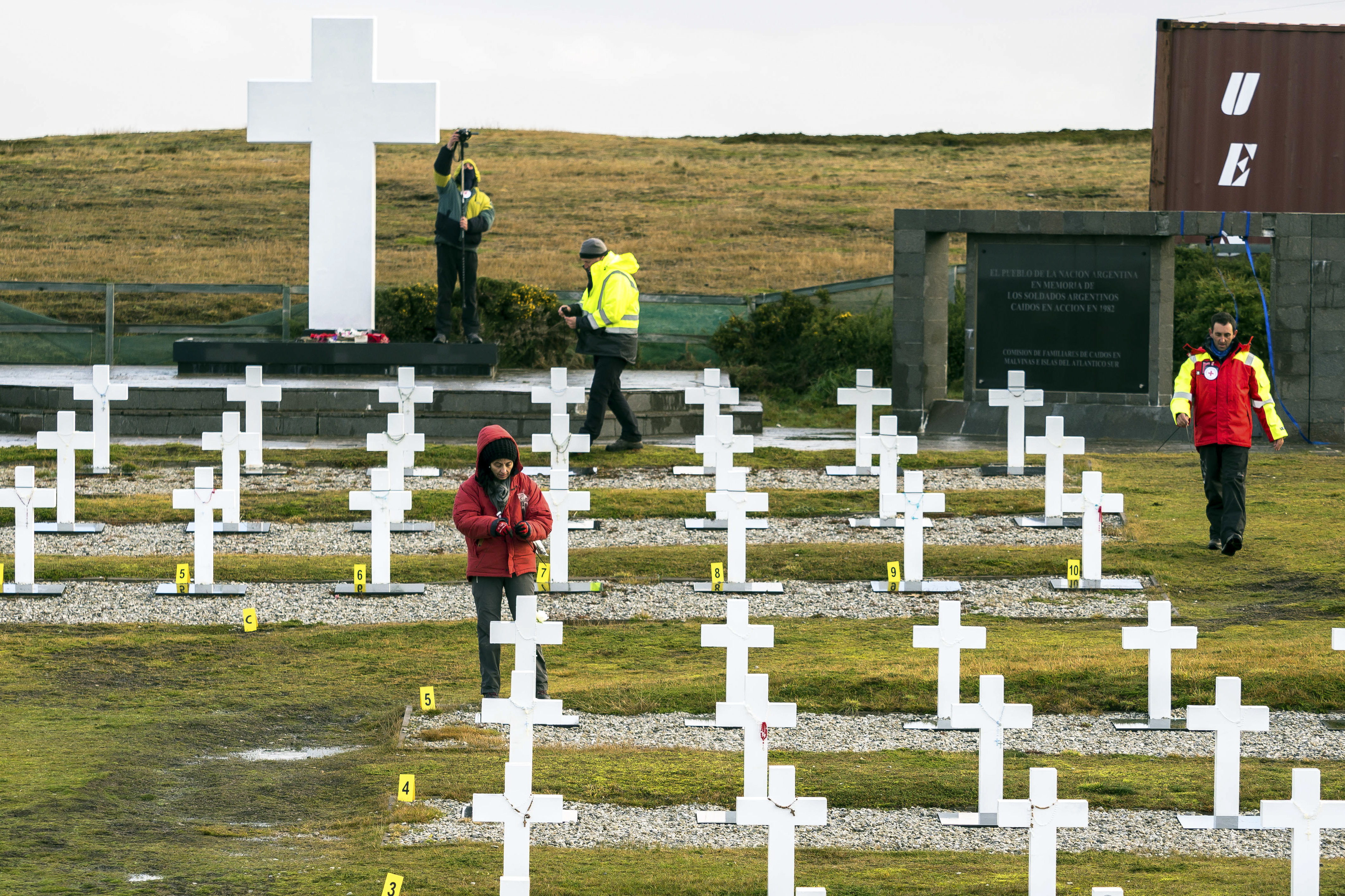 El cementerio de Darwin contiene los restos humanos de 237 soldados argentinos.
