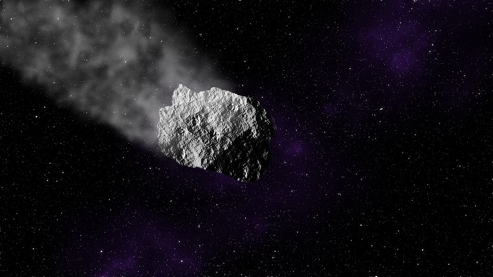 Los asteroides pasan diariamente cerca de la Tierra, aunque son desapercibidos, porque el ambiente los incinera antes de aterrizar.