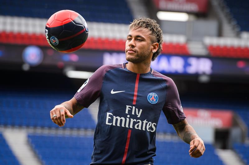 El presidente del París Saint-Germain, Nasser Al-Khelaïfi, señaló que el valor de Neymar 