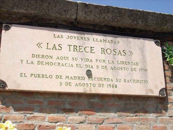 El PCE recordó a las jóvenes fusiladas por el franquismo en Madrid hace 78 años.