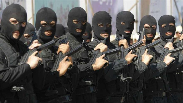 El comunicado informó que los detenidos tenían planeado llevar a cabo acciones terroristas en las provincias centrales y en las ciudades santas de Irán.