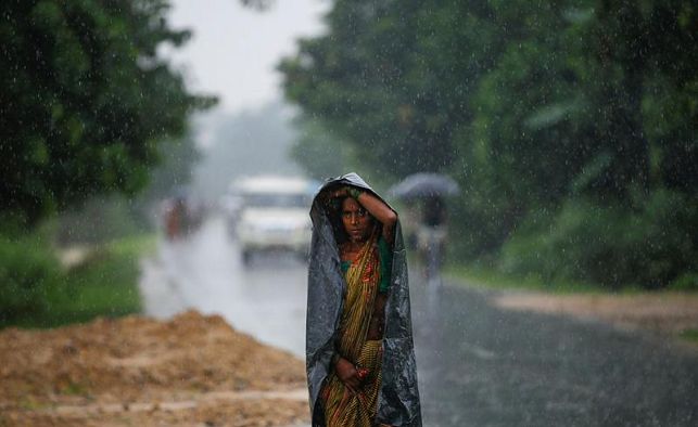 Docenas de poblados permanecen inundados en los distritos más afectados por las lluvias torrenciales.