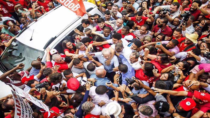 Durante el acto, Lula habló sobre los tiempos difíciles que ha vivido el país.