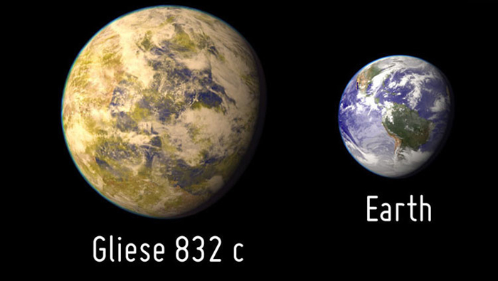 La estrella Gliese 832 se encuentra localizada en la constelación Grus a una distancia de unos 16 años luz (151 billones de kilómetros).