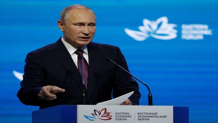 Putin durante la sesión plenaria del Foro Económico Oriental en Vladivostok.