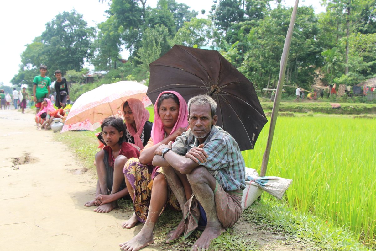 Este martes, la OIM y ACNUR confirmaron que el número de refugiados rohinyás en Bangladés se incrementó a 370.000 personas.