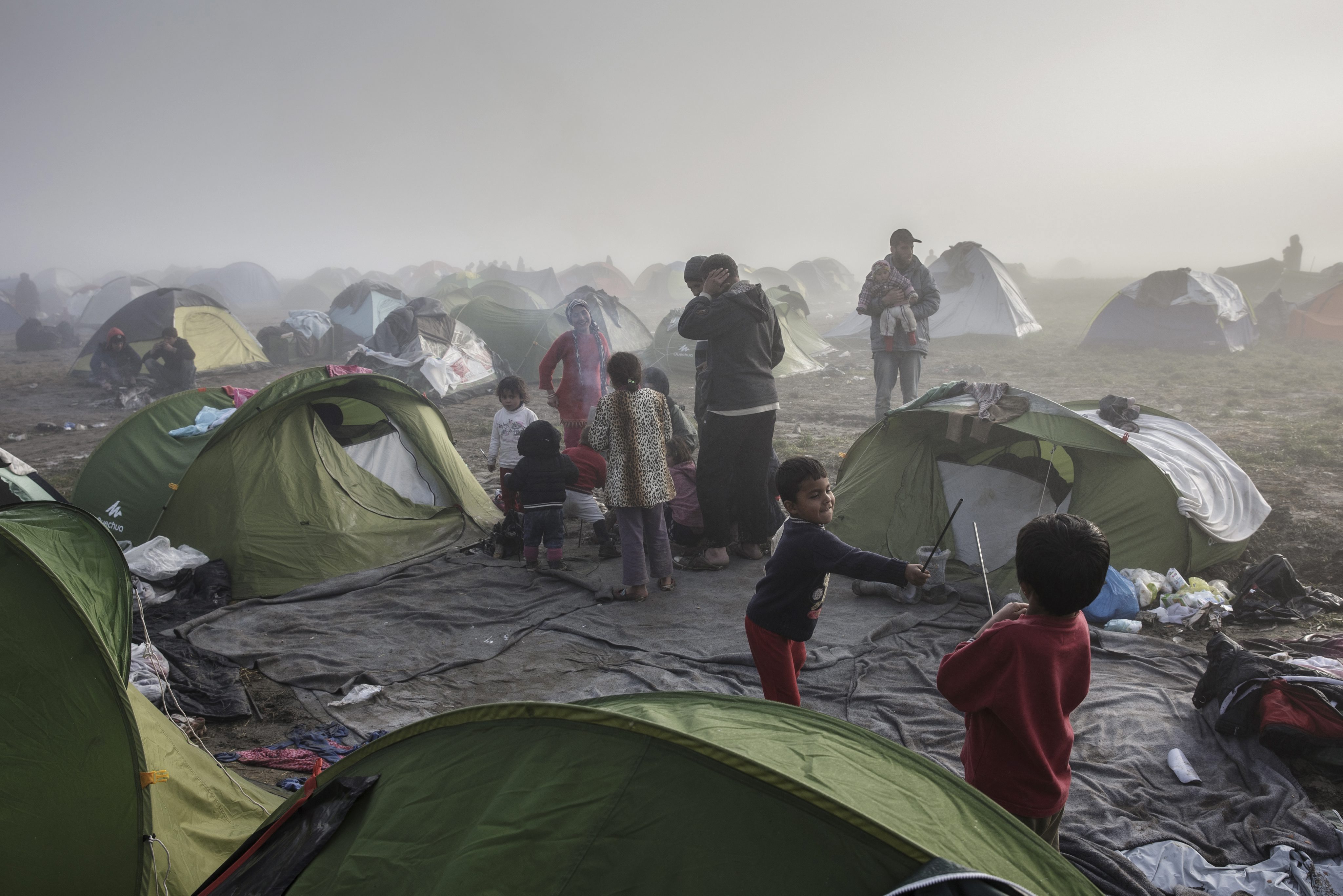 El informe se basa en los testimonios de unos 22.000 migrantes y refugiados entrevistados por la OIM, de los cuales 11.000 eran niños y jóvenes.