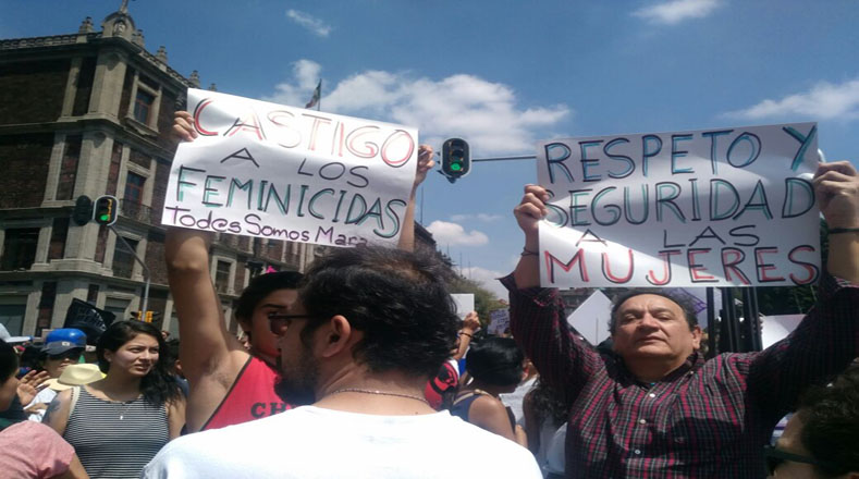 Más de tres mil personas, entre mujeres, niñas, adolescentes y hombres, se sumaron a la marcha convocada a través de redes sociales para protestar contra el asesinato de la joven Mara Castillo.