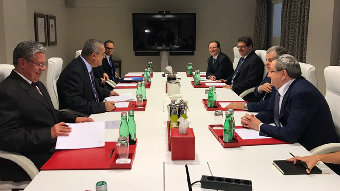 Los ministros de Petróleo de Rusia, Kuwait, Nigeria y Argelia se reunieron con el secretario general de la OPEP.
