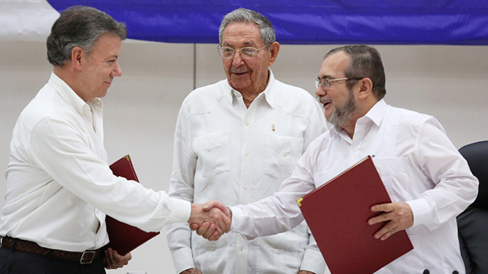 “Que se cumpla lo prometido y firmado, presidente Santos. Es el tiempo de la paz, el orbe entero lo proclama”, manifestó el presidente de las FARC.