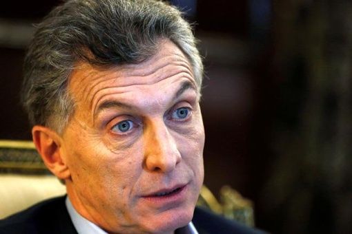 Resultado de imagen para Macri busca congelar en Argentina aumentos salariales de 2018
