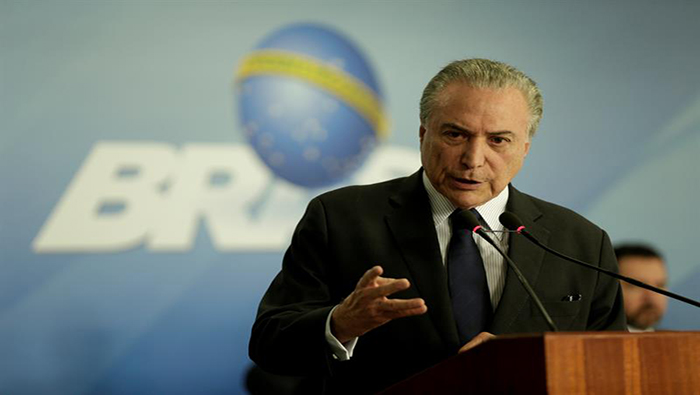 Ha ejecutado una agenda neoliberal que ha desmantelado casi completamente a Brasil.