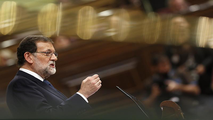 Mariano Rajoy amenazó en aplicar el artículo 155, que suspendería la autonomía de Cataluña.