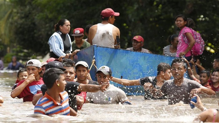 18.850 personas están bajo la amenaza de desborde de la represa 