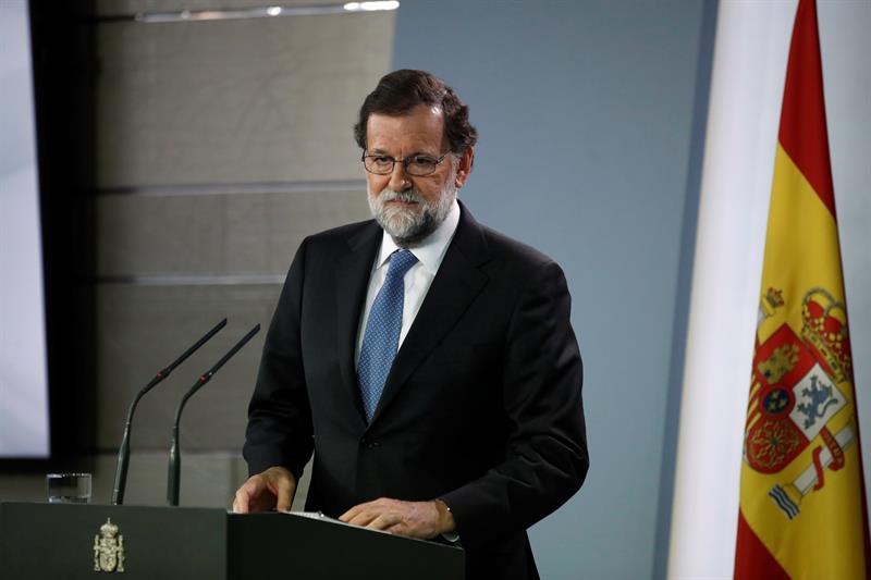 Mariano Rajoy, anunció la destitución de Carles Puigdemont como presidente de la Generalitat.