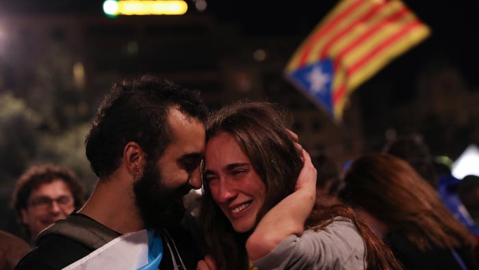 Los independentistas de todas las edades han vuelto a sacar sus estelades (bandera catalana independentista).
