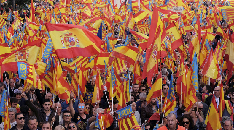 Desde Valencia, municipio español, también se están movilizando en apoyo a la unidad nacional.  