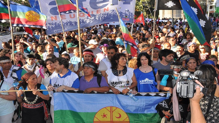 El líder de la comunidad Mapuche señaló que el Ministerio Público argentino lleva numerosos casos contra en de personas de su comunidad, cuando otros son los violentos y agresores.