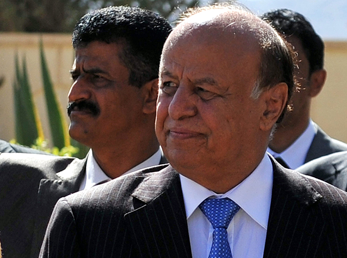 El presidente de Yemen ofreció amnistía a todos los que dejen de colaborar con los hutíes.