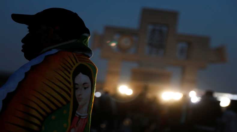 Aglomeraciones de millones de fieles, estampas y mucha devoción fueron un año más los protagonistas del día de la Virgen de Guadalupe, festividad que marcó cifras récord en México.